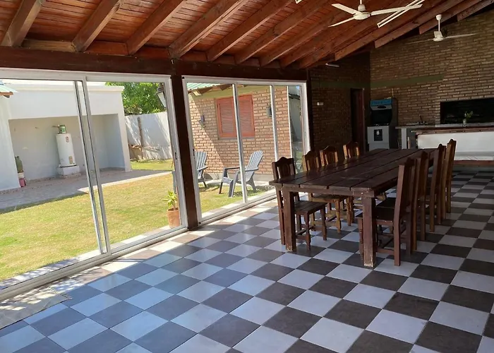 Hermosa Casa Con Quincho Y Pileta
